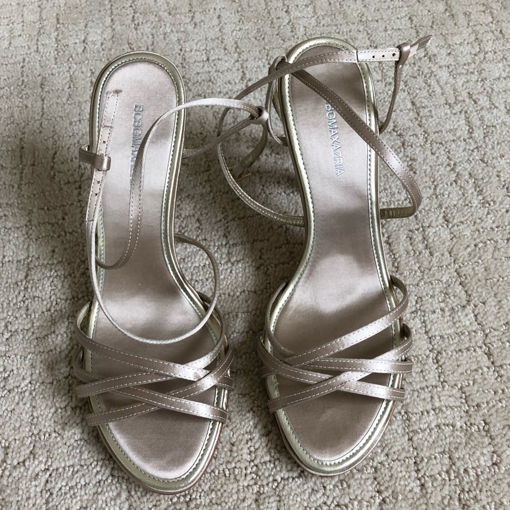 BCBG MAXAZRIA champagne ankle strap heels